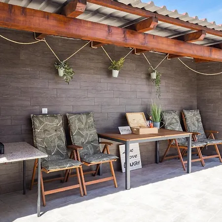 Luxury Lotus&lovor דירה פולה