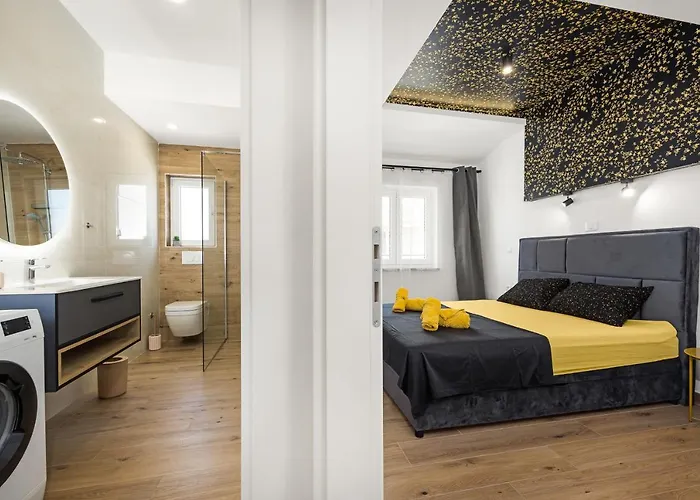 Luxury Lotus&lovor Apartmán