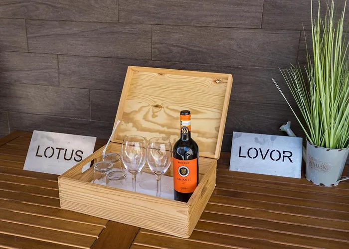 Luxury Lotus&lovor Pula