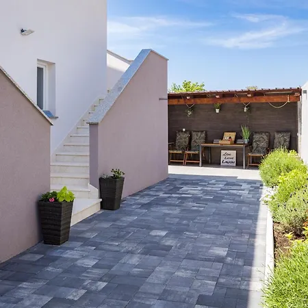 Luxury Lotus&lovor * Pula