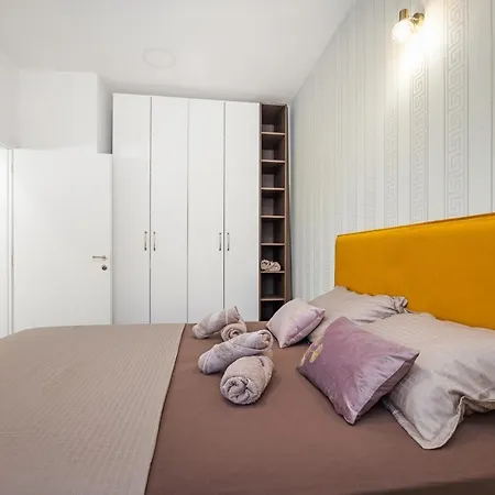 Luxury Lotus&lovor * Pula