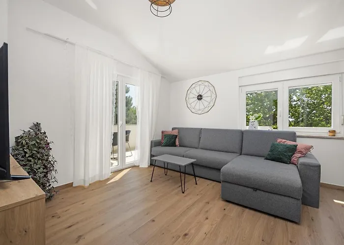 Luxury Lotus&lovor Apartment