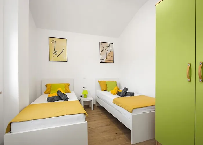 Luxury Lotus&lovor Apartment