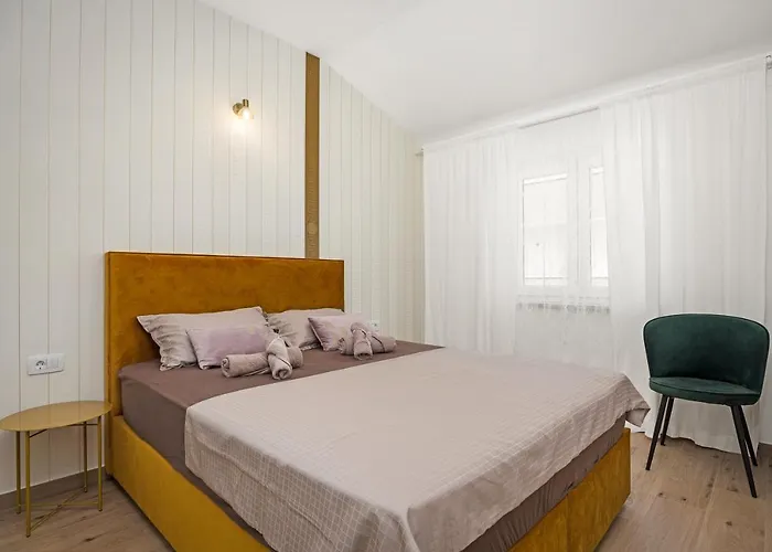 Luxury Lotus&lovor Πούλα