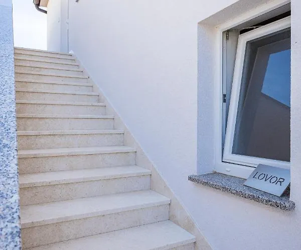 Luxury Lotus&lovor Πούλα