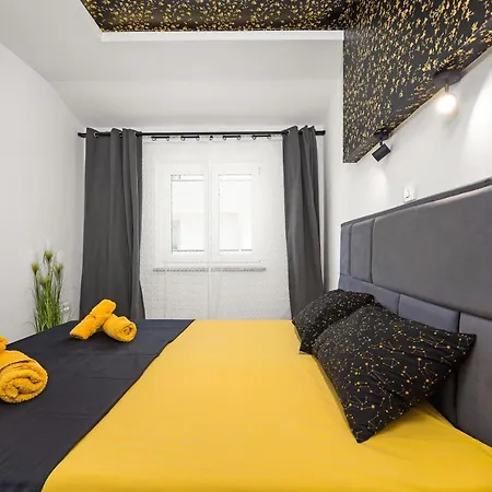 Lägenhet Luxury Lotus&lovor *